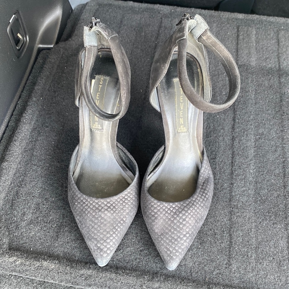Steve Madden SZ 8 Heels